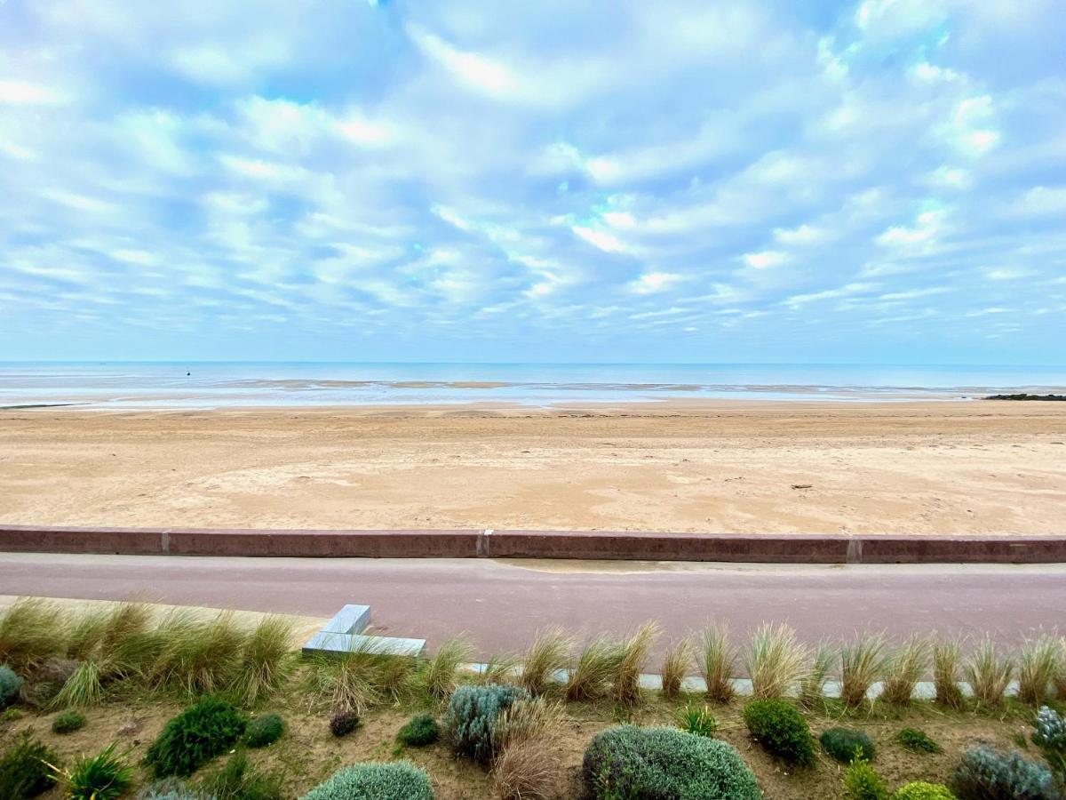 Acamar, Appartement En Front De Mer Avec Parking Privee Courseulles-sur-Mer Exteriér fotografie